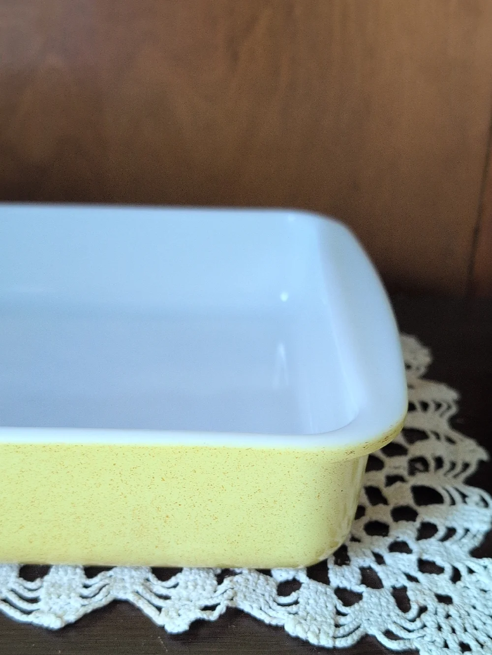 Vintage Pyrex 2 Quart Casserole Dish Yellow #232